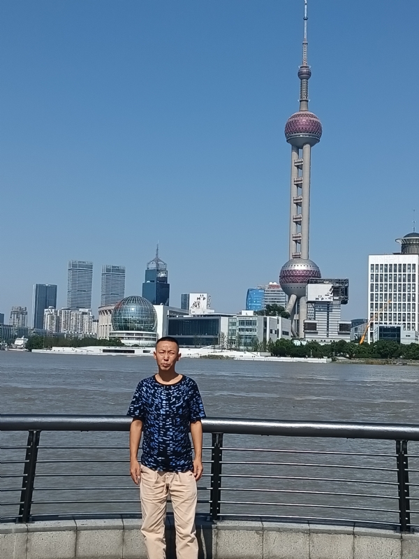 伪装浪漫的第一张照片--松溪交友网