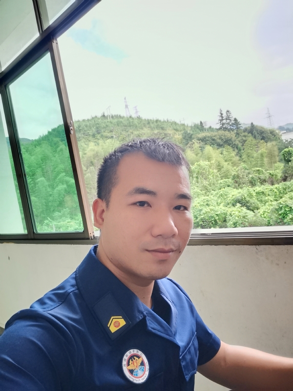 期待未来的第一张照片--松溪交友网