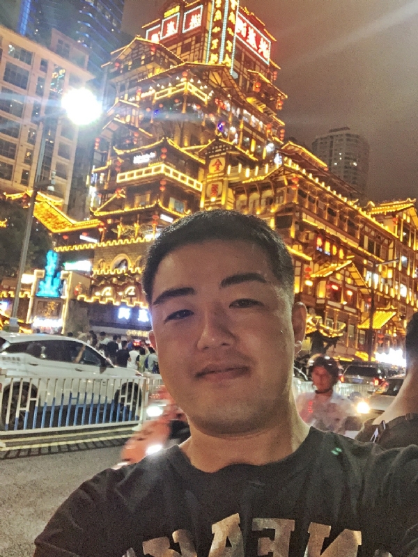 钢铁侠的第一张照片--松溪交友网